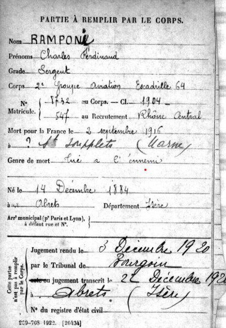 Charles Ferdinand Ramponi (1884–1916), sergente del 2º gruppo d'aviazione nato a Les Abrets. Riconosciuto "Mort pour la France", morì in combattimento a soli 31 anni il 2 settembre 1916 a Saint-Souplet-sur-Py, durante il primo conflitto mondiale. Fonte: Memoire des Hommes