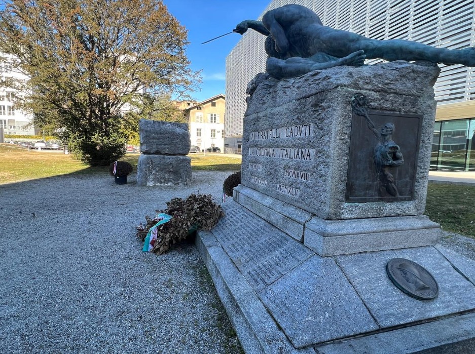 Il monumento dei volontari ticinesi nella Prima Guerra Mondiale eretto presso l'Ospedale Italiano di Lugano. Fonte: RSI